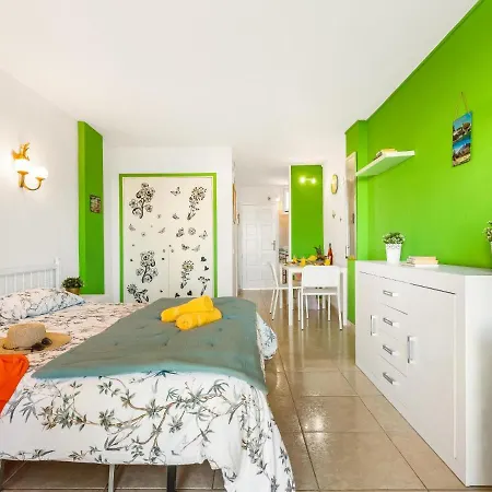 Apartment 426 Wonderful Sea View In Americas! Wi Fi Free! Playa de las Americas (Tenerife)